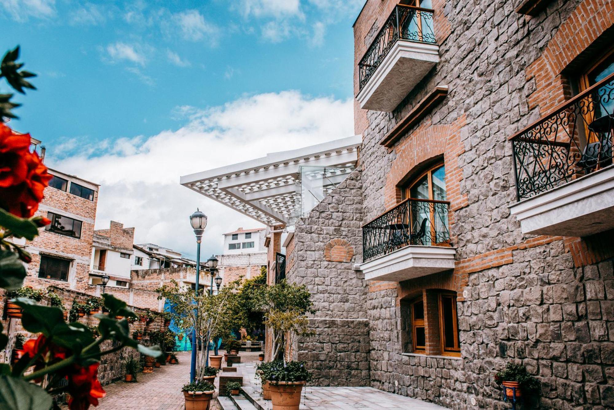 Hotel Otavalo Zewnętrze zdjęcie