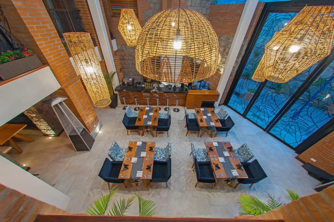 Hotel Otavalo Zewnętrze zdjęcie