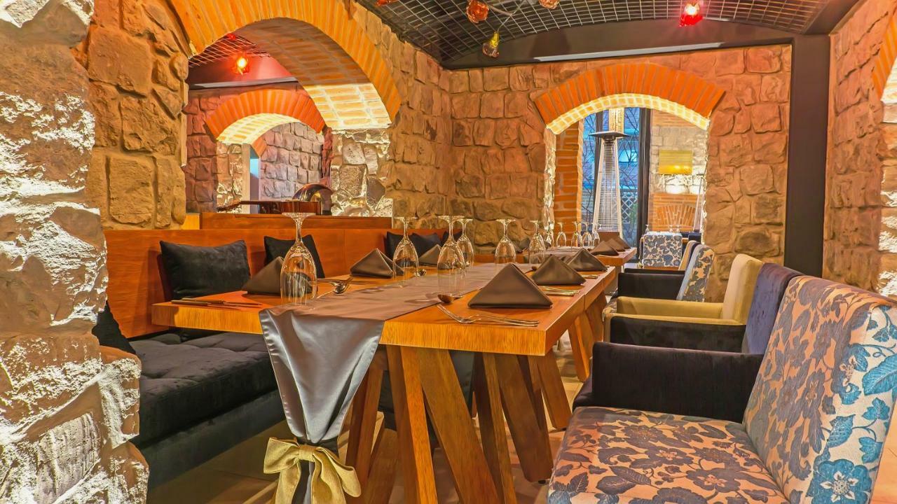 Hotel Otavalo Zewnętrze zdjęcie
